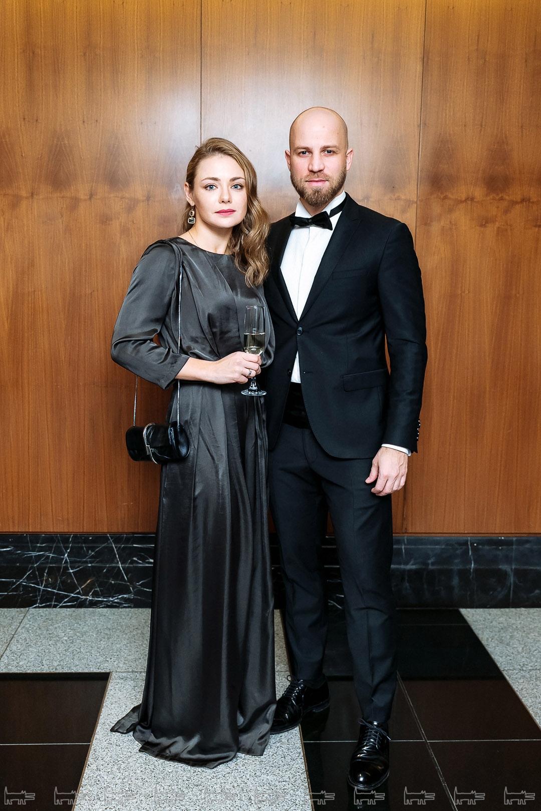 1080x1620  Карина Разумовская впервые стала мамой | STARHIT