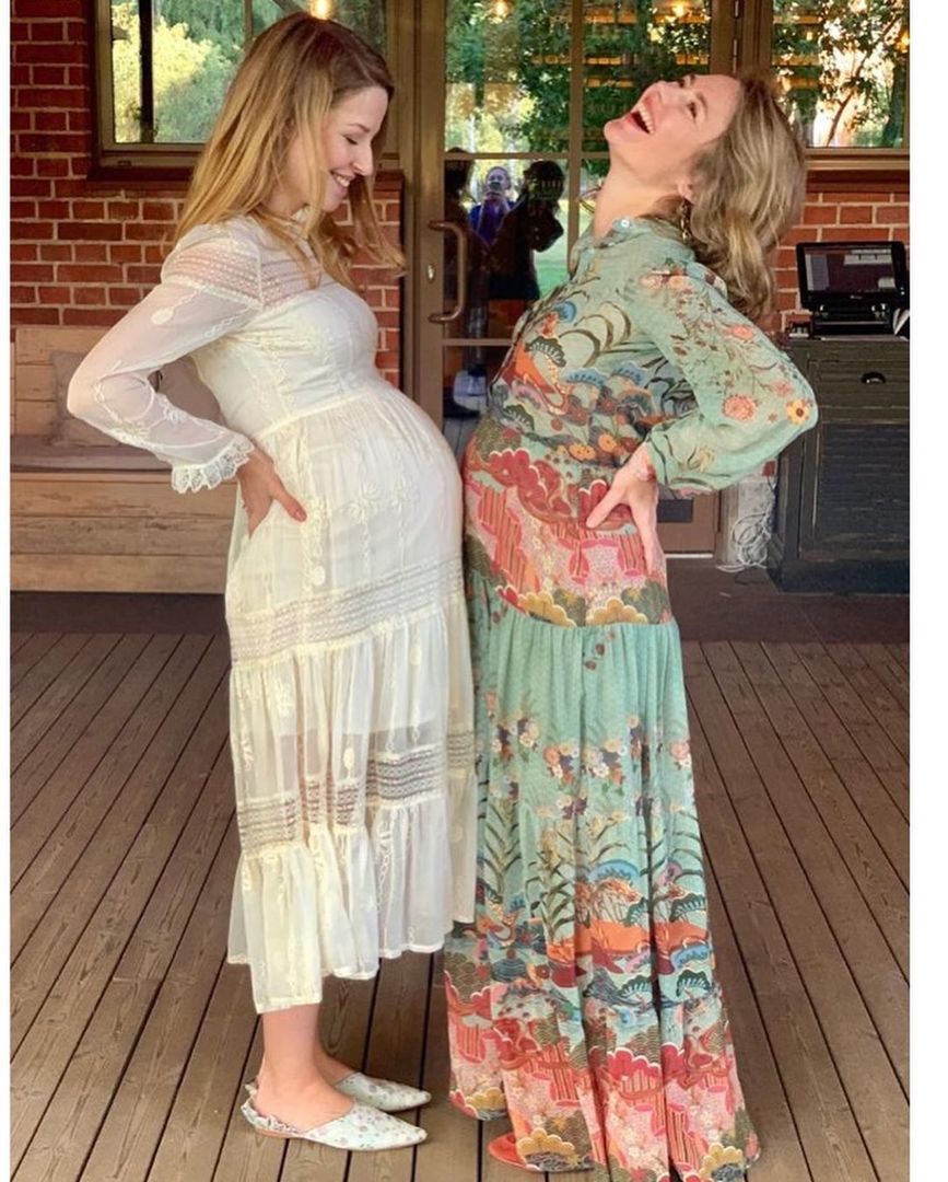 867x1080  Карина Разумовская: «Первый поцелуй с мужем случился еще в школе» - 7Дней.ру