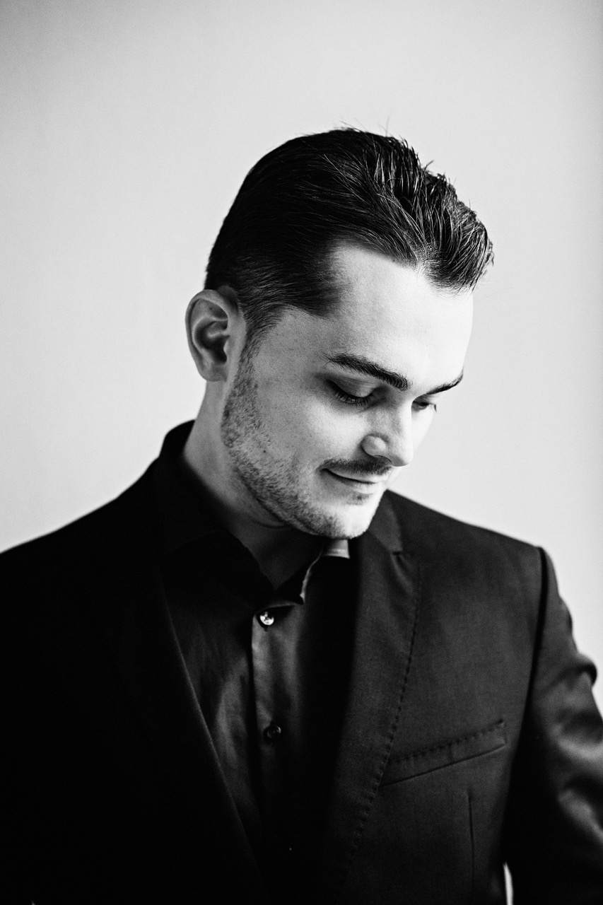 853x1280  Австралийский романтик \ U0026 Классический оркестр - Jakob Lehmann