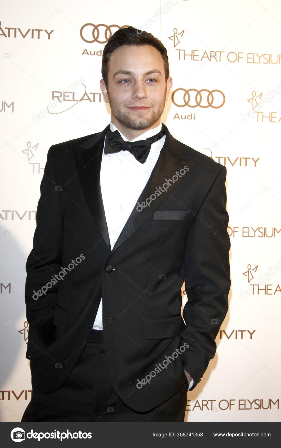 1067x1700  Джонатан Седоуски Стоковые Фотографии, Роялти Джанатан Седоуски изображения | Депозитфотос