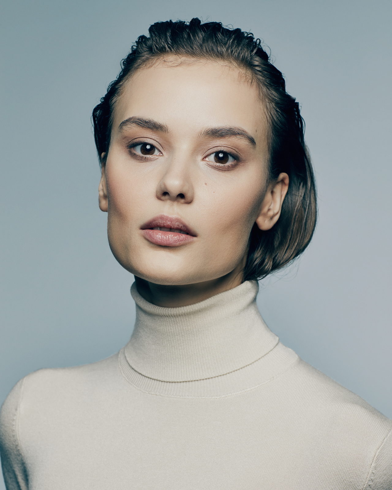 Алёна Митрошина обои на телефон