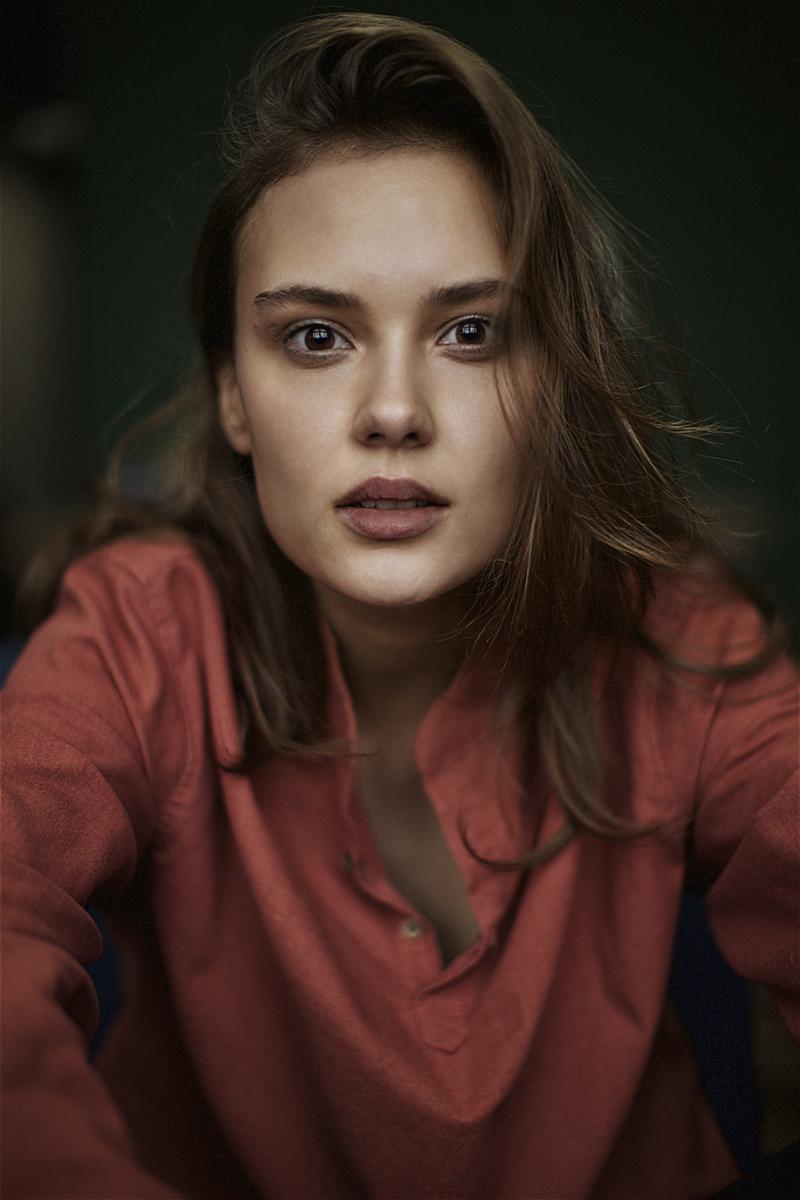 800x1200  Алёна Митрошина, 26, Москва. Актер театра и кино. Официальный сайт |  Kinolift