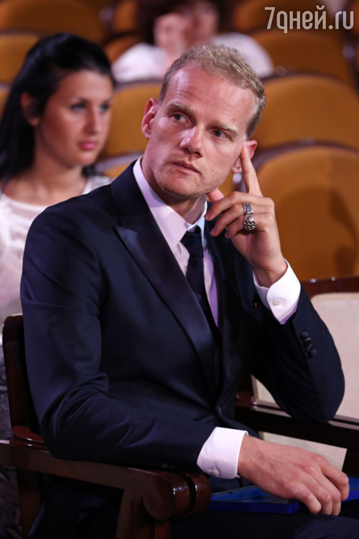 1200x1800  Анна Чурина, Юрий Колокольников и Юлия Снигирь отправились в Китай -  лайфстайл - 12 сентября 2019 - Кино-Театр.Ру