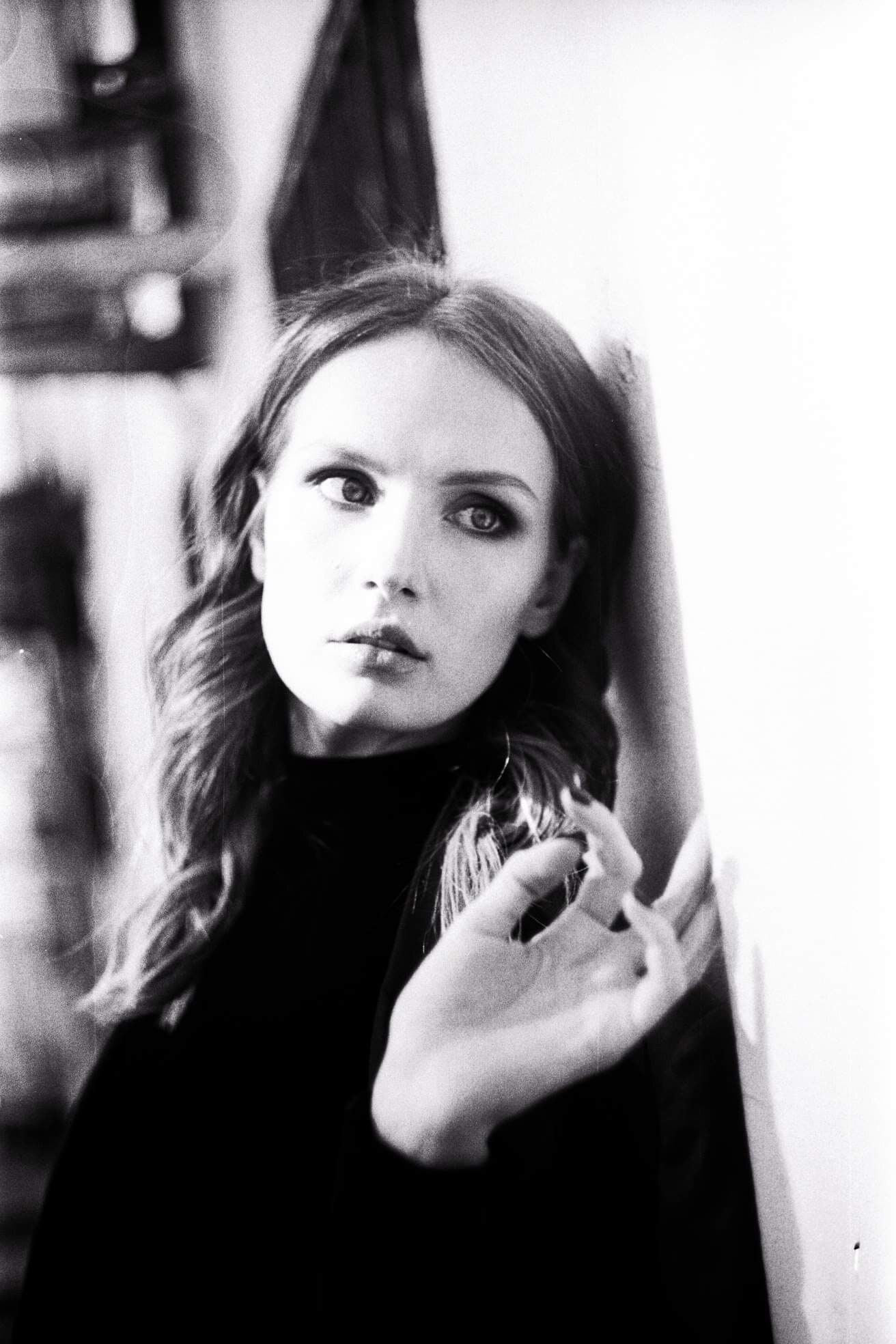 1312x1968  Актриса Маруся Фомина: «Циничные холодные суки мне лучше удаются» | MAXIM