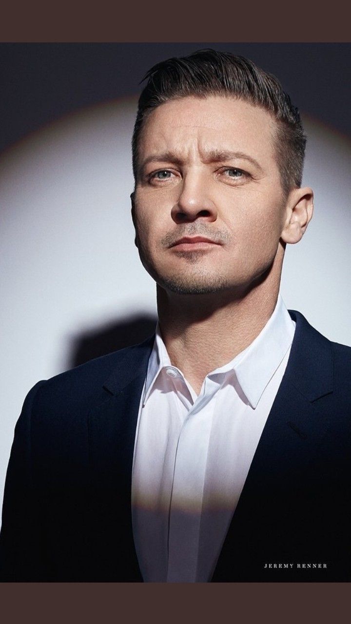 720x1280  Джереми Реннер Фото и его биография - Цифровые HD -фотографии