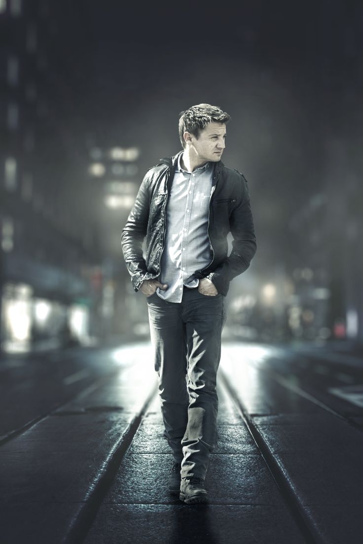 736x1104  Джереми Реннер, Хейли Стейнфельд - Фотографии Джереми Реннера - Зимбио