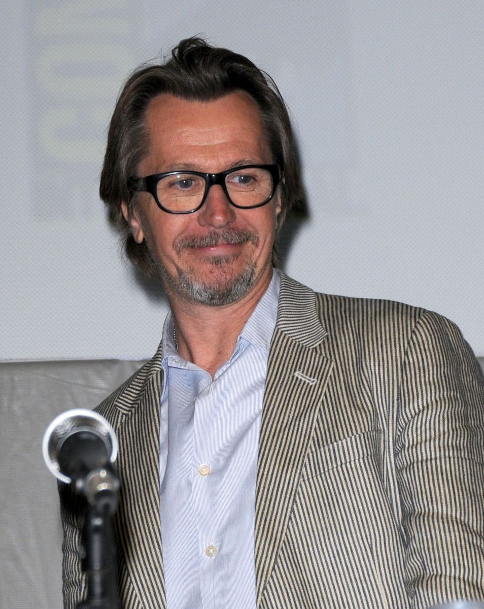 954x1200  Гэри Олдман - Википедия