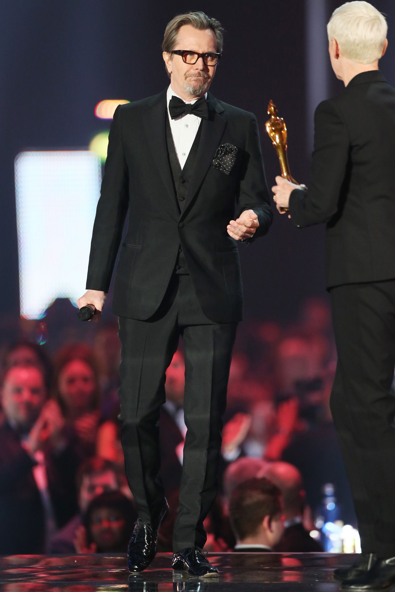 1280x1920  Gary Oldman Web в Twitter: \ «Фотографии Гари Олдмана от Лоренцо Агиуса добавили их в нашу растущую галерею FB, пожалуйста, посмотрите :)