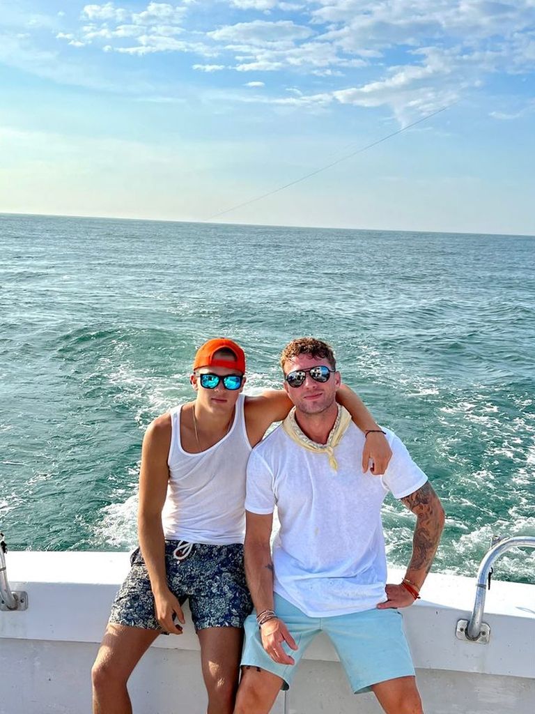 768x1024  Райан Филипп Верстехт Sich Bestens Mit Seiner Ex | Космополит