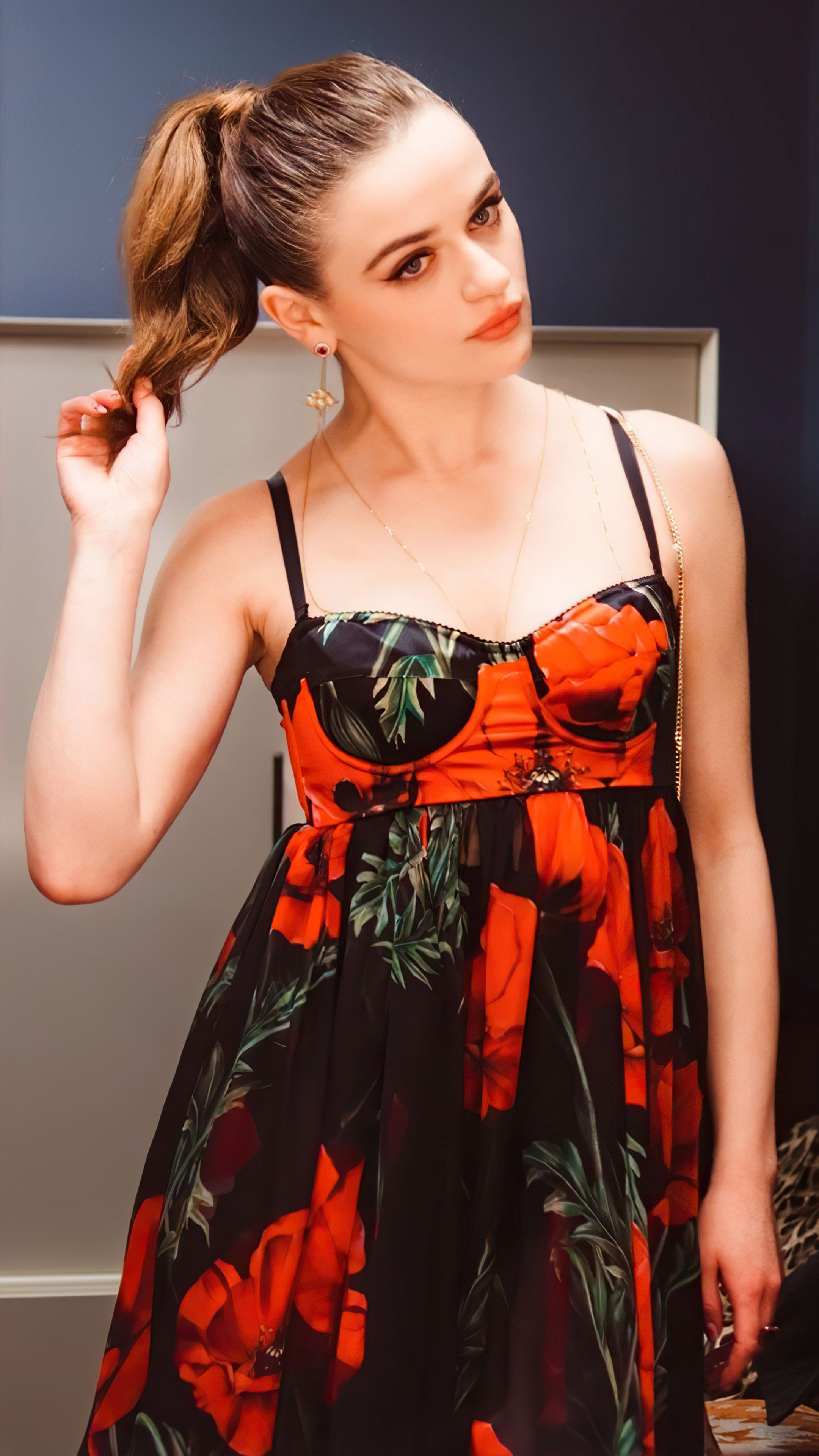 2160x3840  Джои Кинг Фотосессия 4K обои № 4.2565