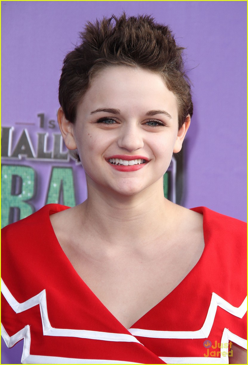 831x1222  2048x2732 Joey King Актриса Актриса Фотосессия 2022 HD 2048x2732 Резолюция обои, HD знаменитости 4K Обои, изображения, фотографии и фон - Оболны.
