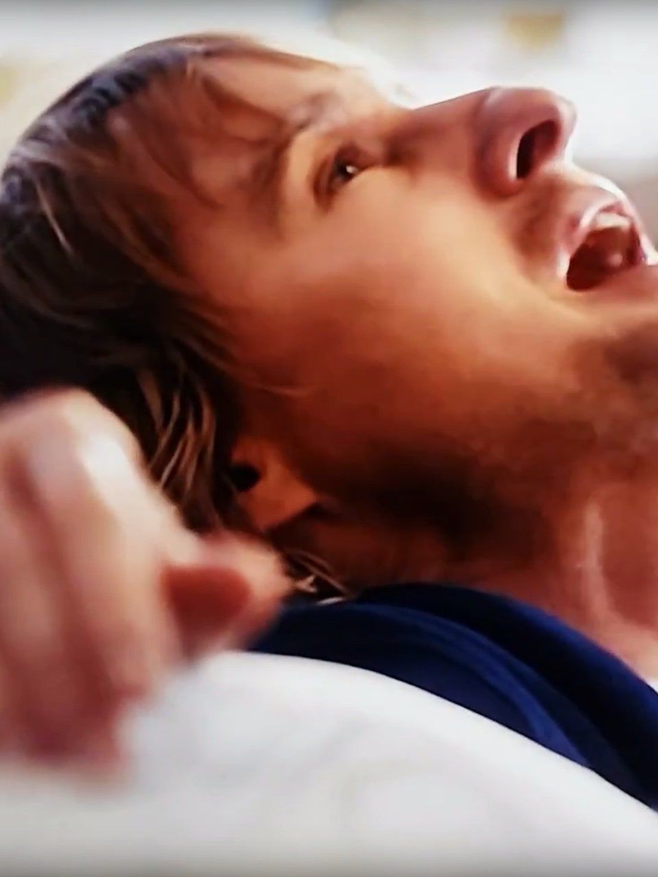 960x1280  Amazon.com: Cars 3 (функция) [4K UHD]: Оуэн Уилсон, Кристела Алонзо, Крис Купер, Натан Филлион, Ларри Кабельный парень, Арми Хаммер, Рэй Маглиоцци, Тони Шалхуб, Бонни Хант, Леа Делария, Керри Вашингтон, Боб