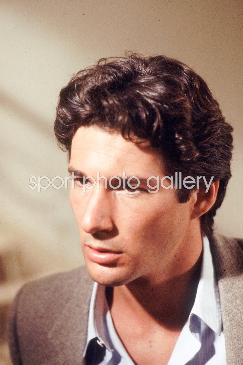 800x1200  Ричард Гер Стоковые Фотографии, Роялти Ричард Гир изображения | Депозитфотос