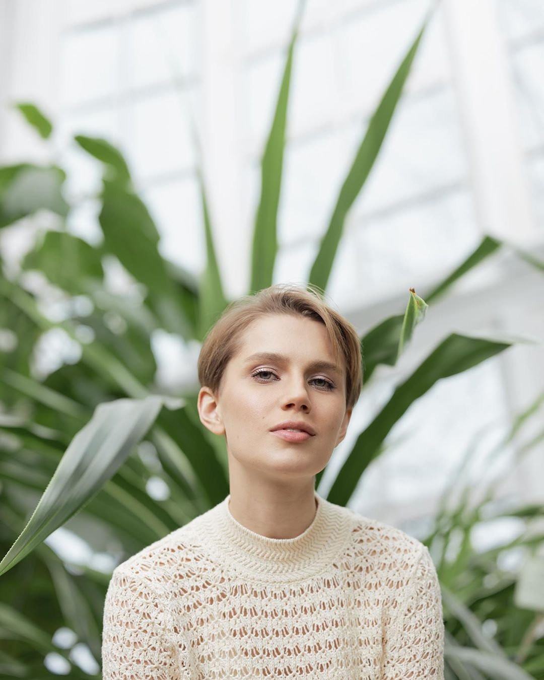 1080x1350  Дарья Мельникова поделилась фотографиями, не вошедшими в июльский номер  MAXIM - лайфстайл - 30 июня 2020 - Кино-Театр.Ру