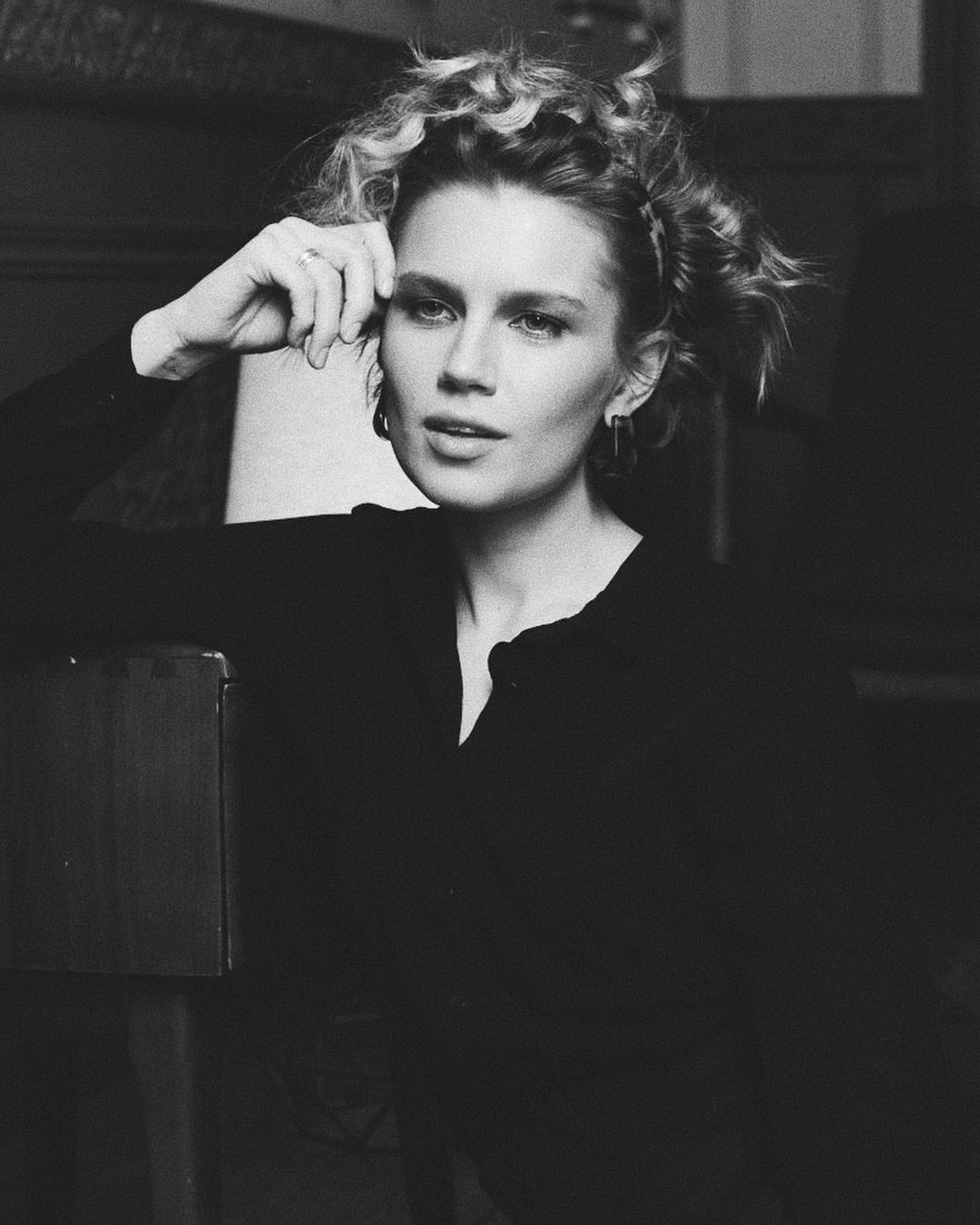 1080x1350  Дарья Мельникова - фильмы с актером, биография, сколько лет -