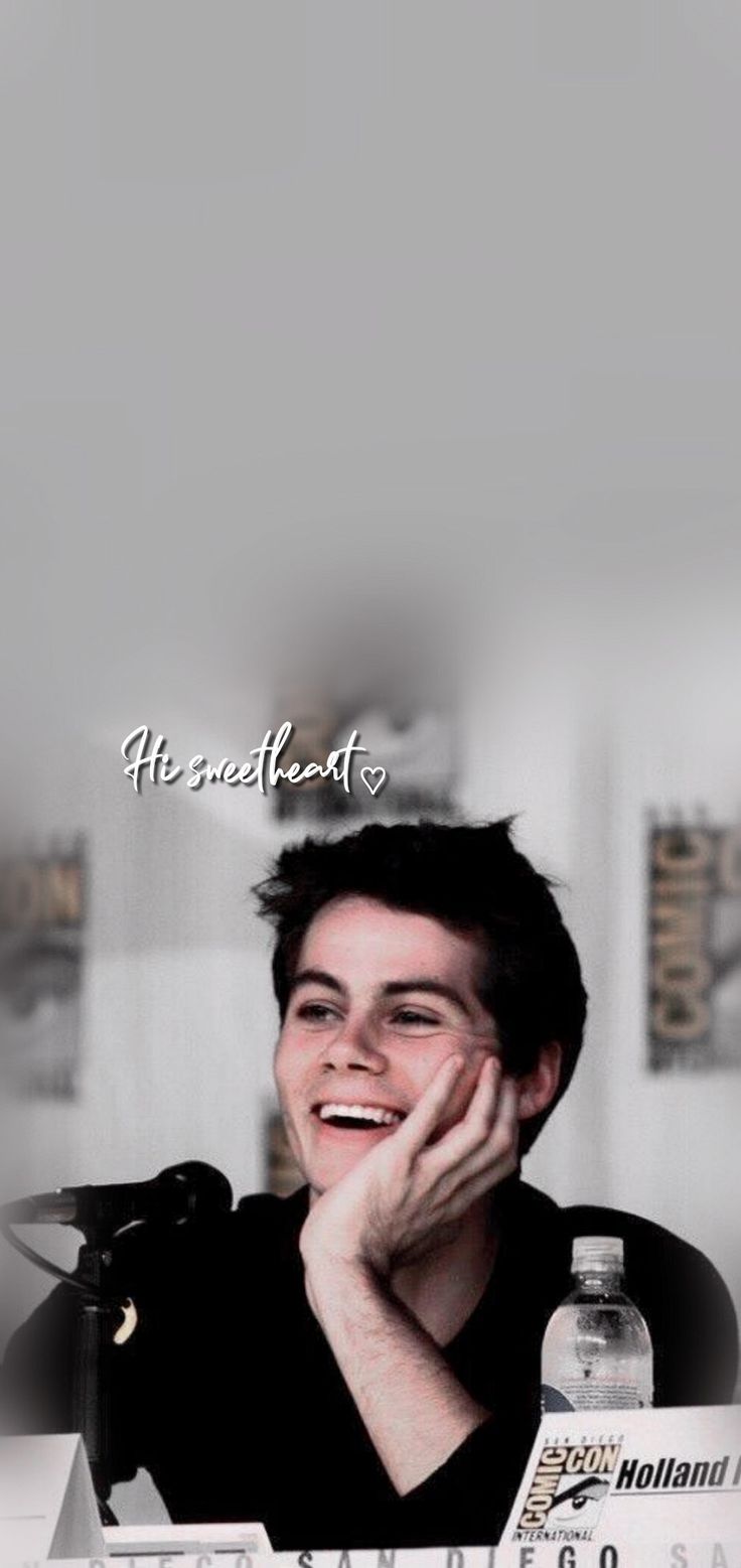 736x1557  Обои Дилана О'Брайена - пещера обоев