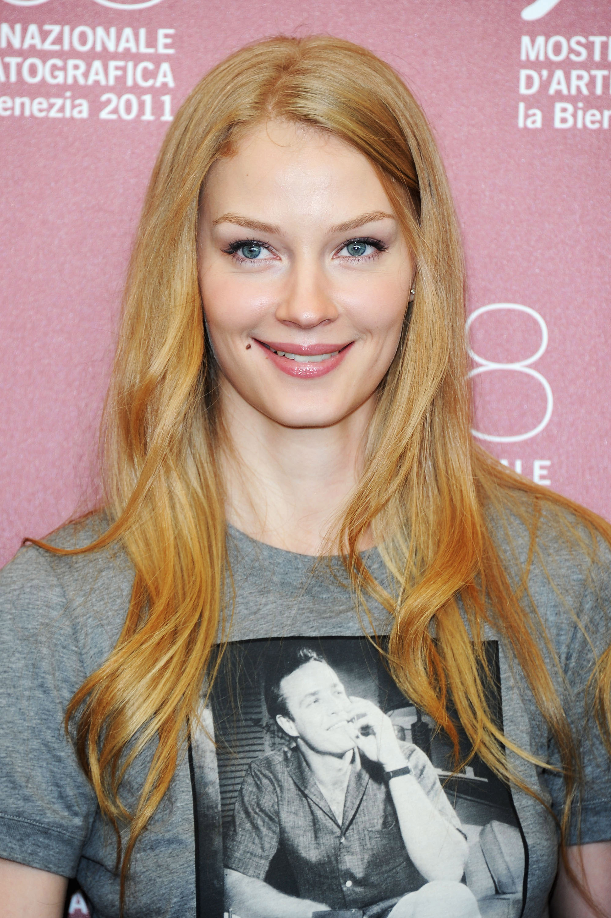 1998x3000  Светлана Ходченкова Image #700853 | TVmaze