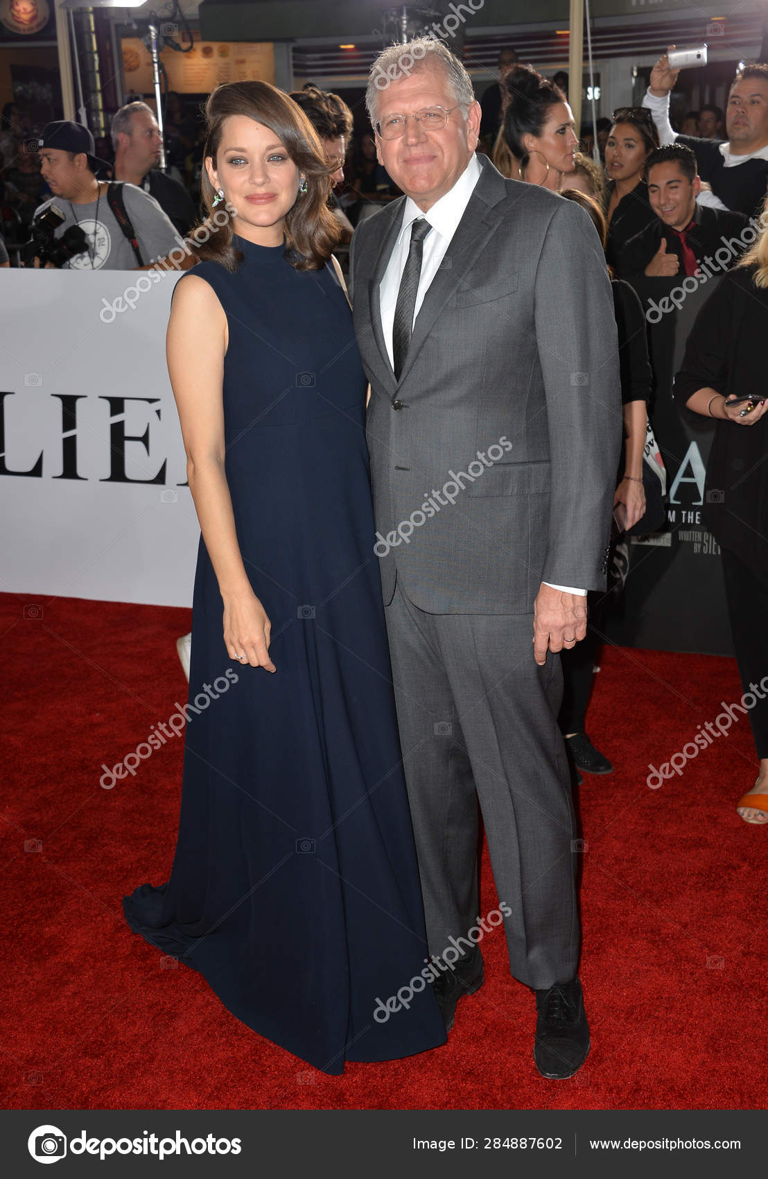 1108x1700  Кто подготовил обои Roger Rabbit - пещера обоев