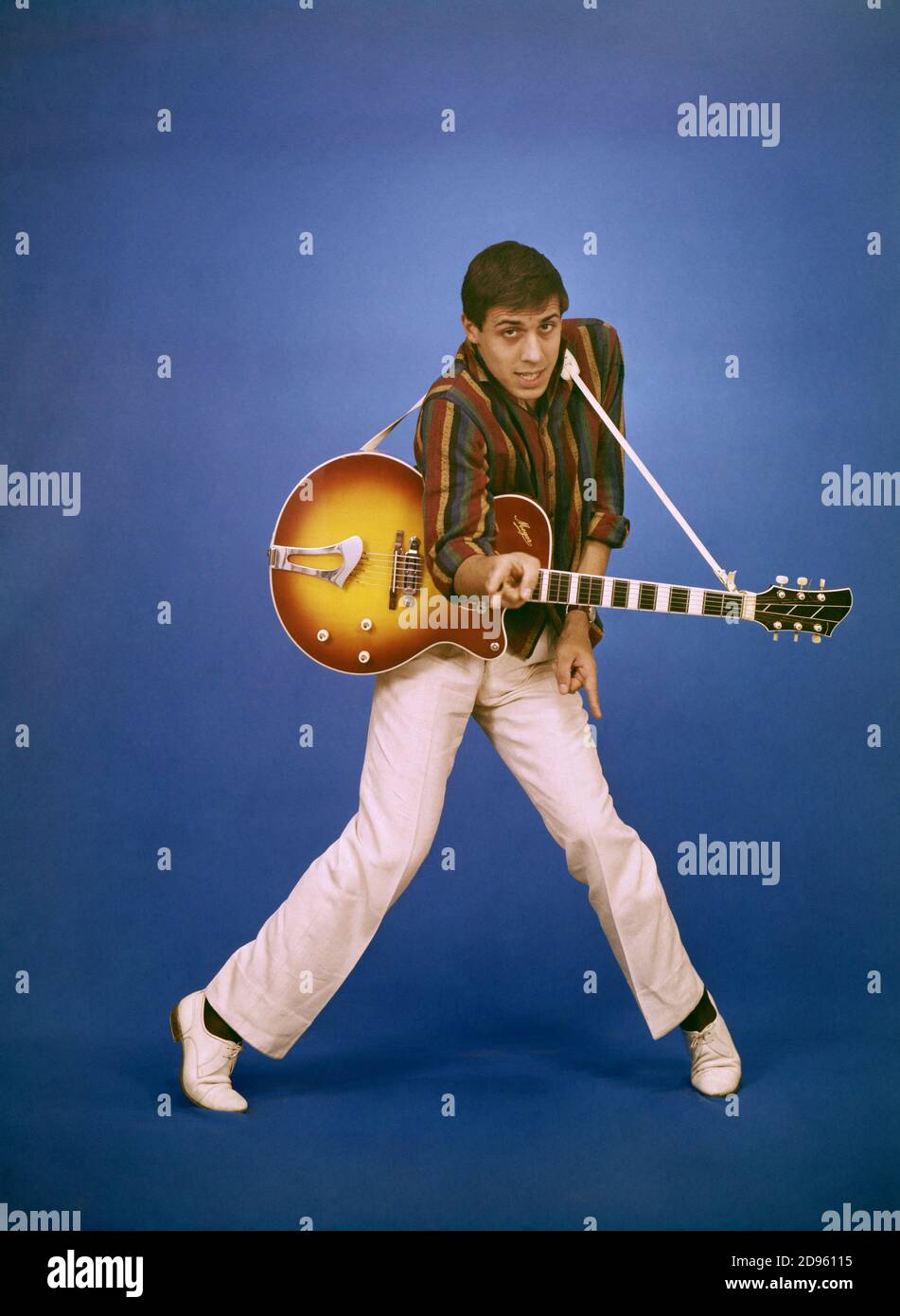 951x1390  Sing Sing: Adriano Celentano, Enrico Montesano, Désiree Nosbusch, Ugo Bologna, Marina Suma, Sergio Corbucci: Amazon.de: Prime Video