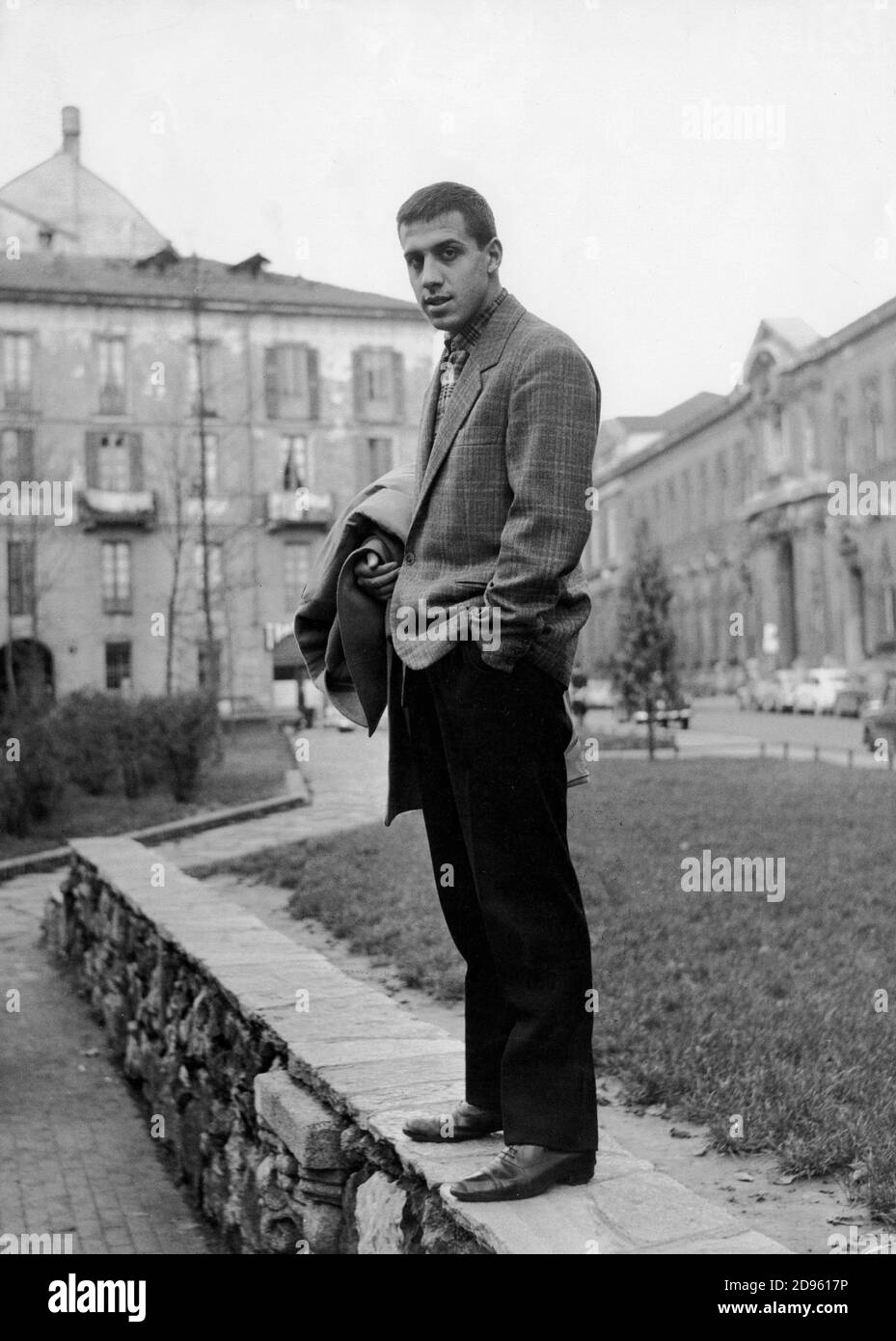 929x1390  900 лучших идей Адриано Селентано в 2023 году | Ornella Muti, Me Me Me Song, актеры тогда и сейчас