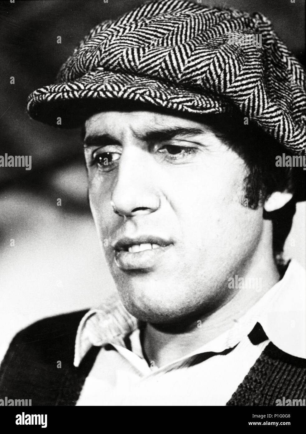 982x1390  Адриано Челентано: Биография и кинофография