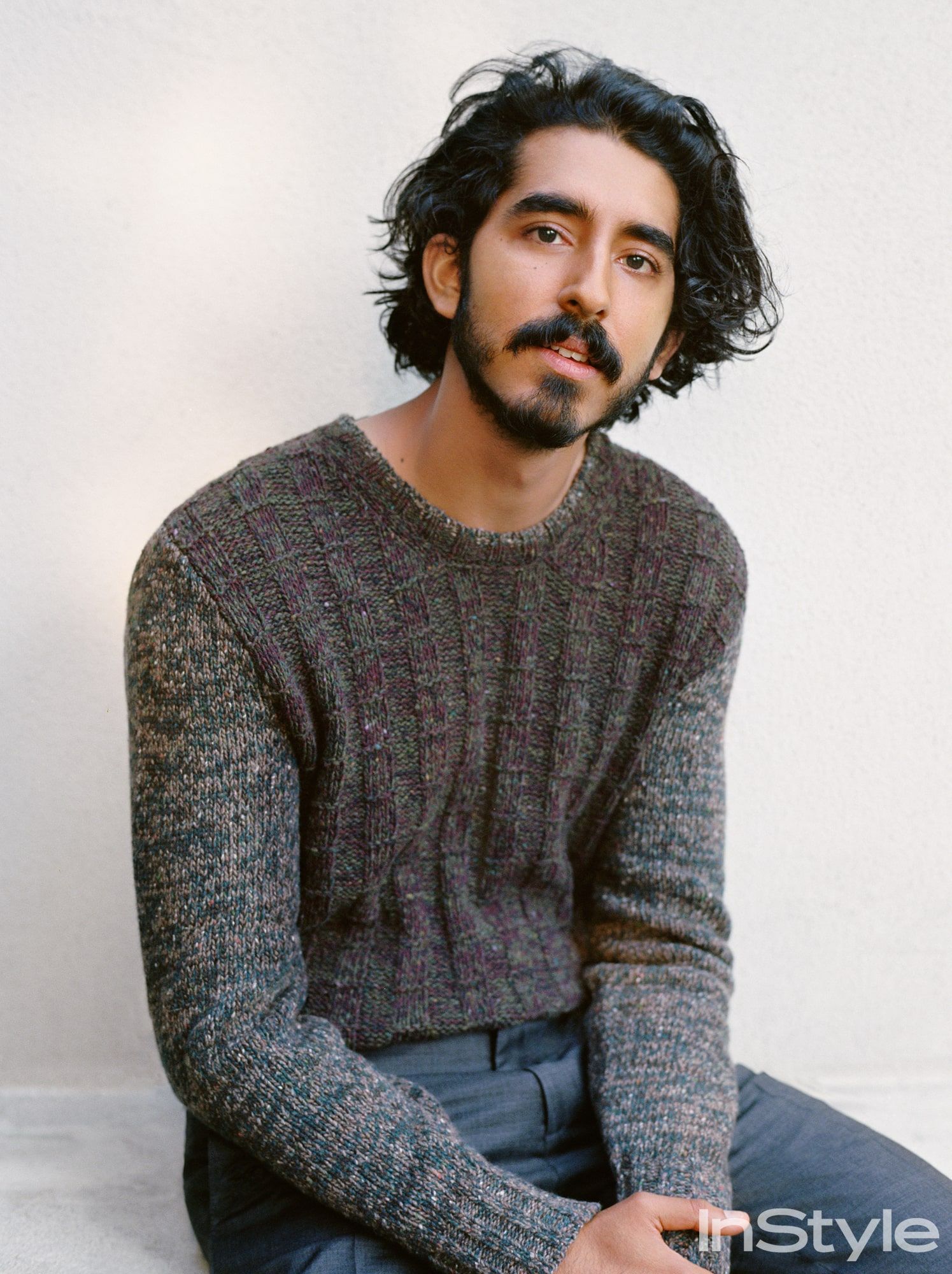 1495x2000  Обои Dev Patel - пещера обоев