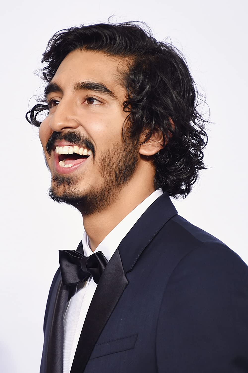 1000x1506  Дев Патель - Фотографии Дев Патель - Зимбио