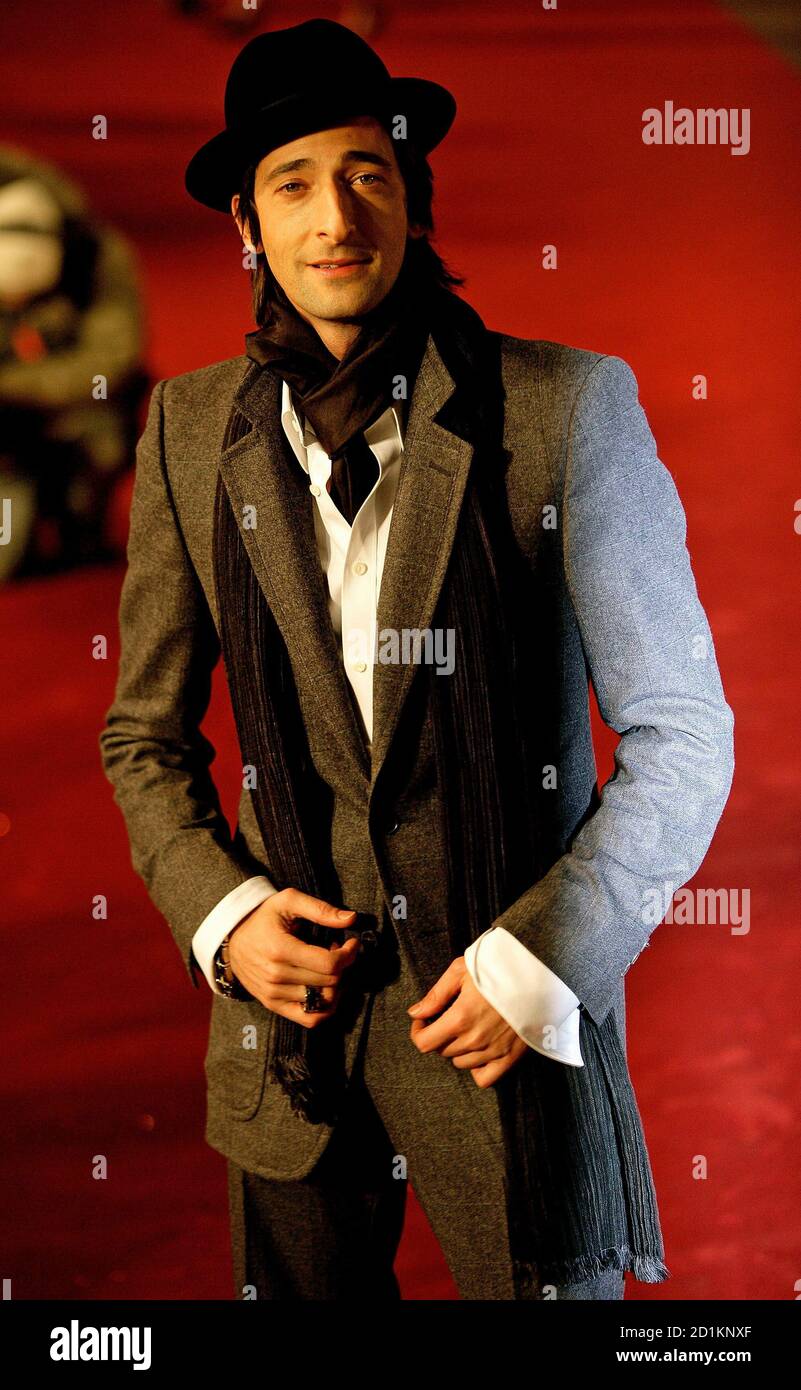 801x1390  Адриен Броди, Кертис \ "50 Cent \" Джексон, Джозеф Сикора - Фотографии Адриена Броди - Зимбио