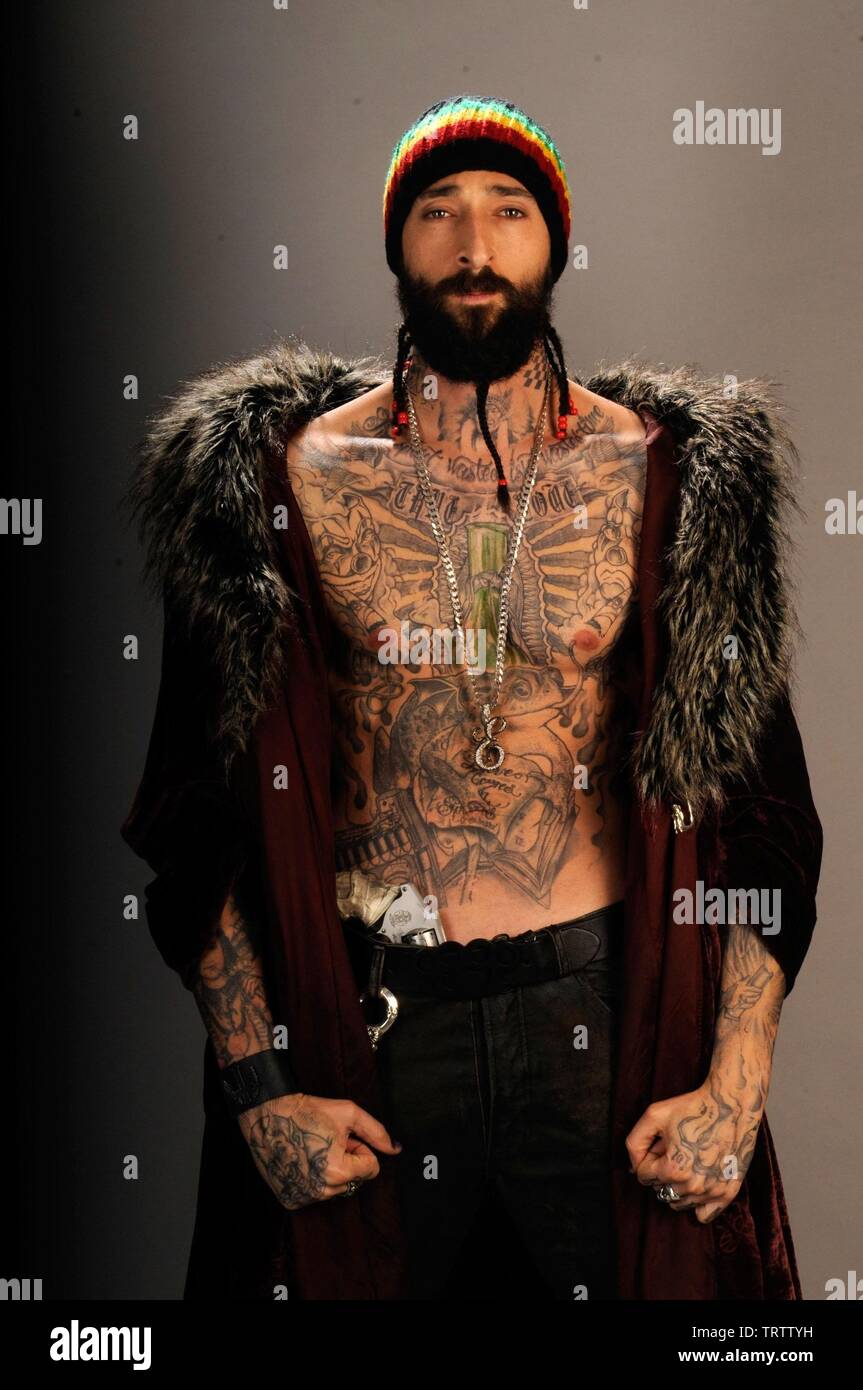 863x1390  кто думает, что Эдриен Броди - круто