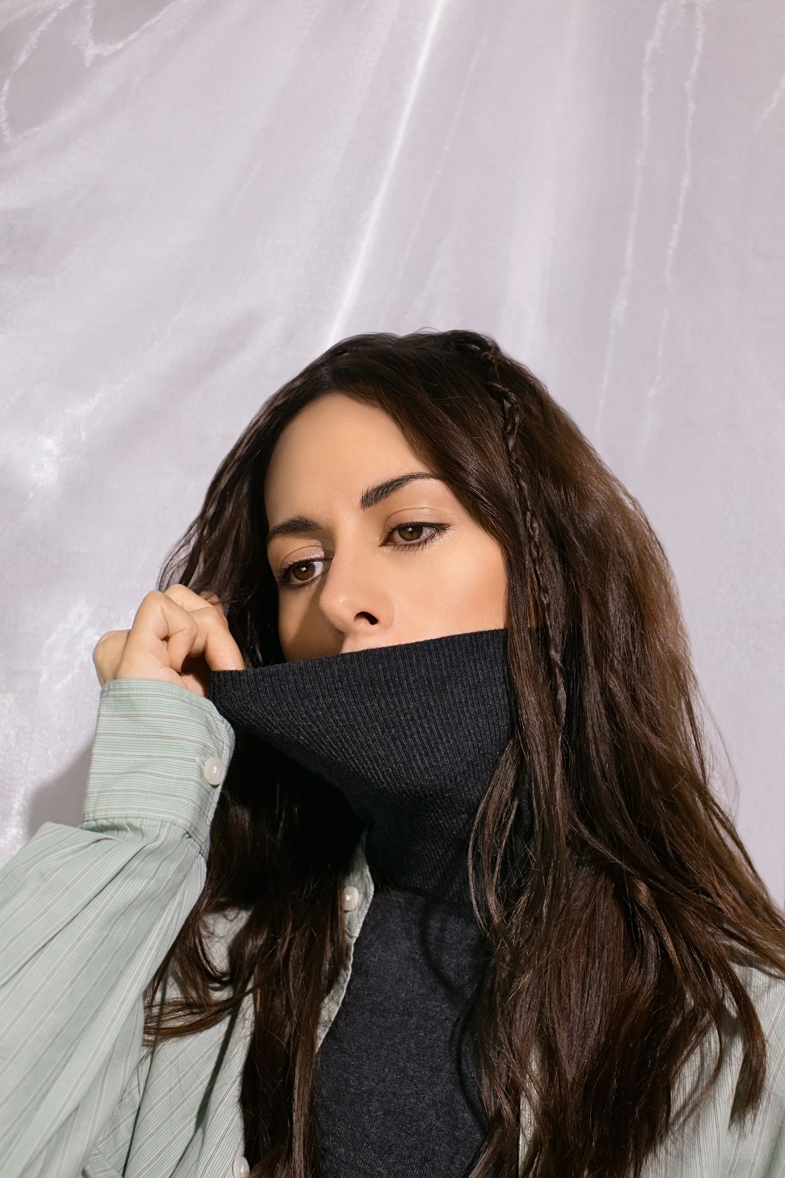 1600x2401  Звезда «Содержанок» Сабина Ахмедова похвасталась стройными ногами в дерзких  сапогах-чулках | Passion.ru