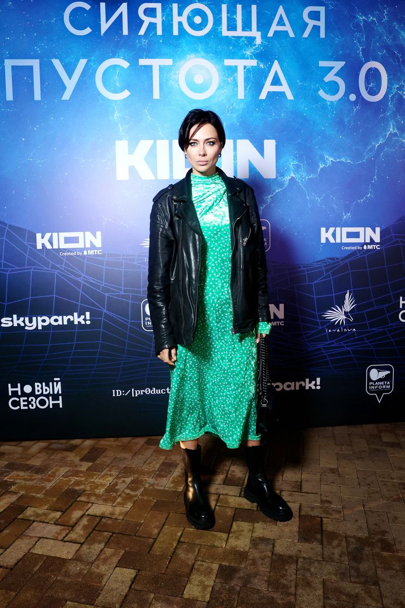 800x1200  Сабина Ахмедова актриса Максим - 36 фото