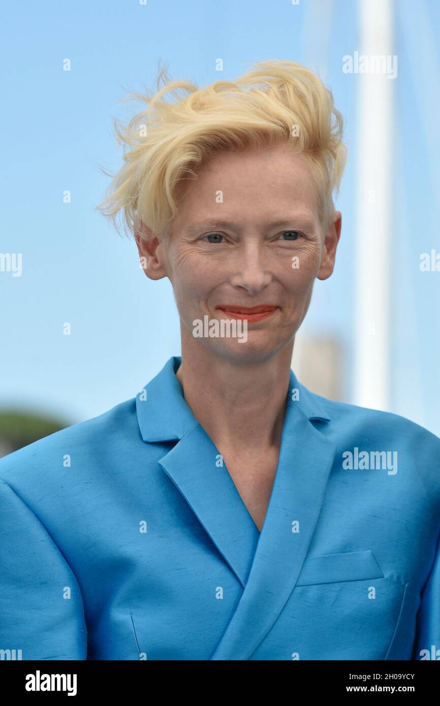 866x1390  Тильда Суинтон, Гари Олдман - Фотографии Тильды Суинтон и Гари Олдман - Зимбио