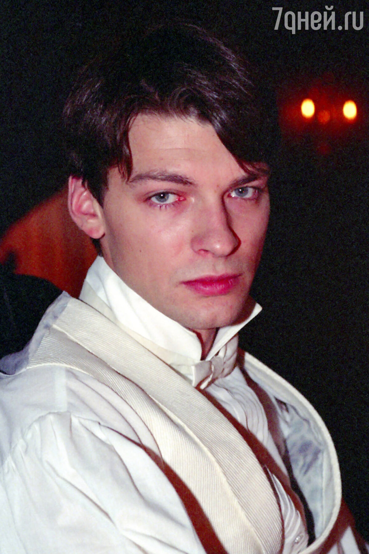 1200x1800  Даниил Страхов - единственный брак, но без детей, интрижка с Кориковой и  интересные факты из жизни актера | StarLife | Пульс Mail.ru