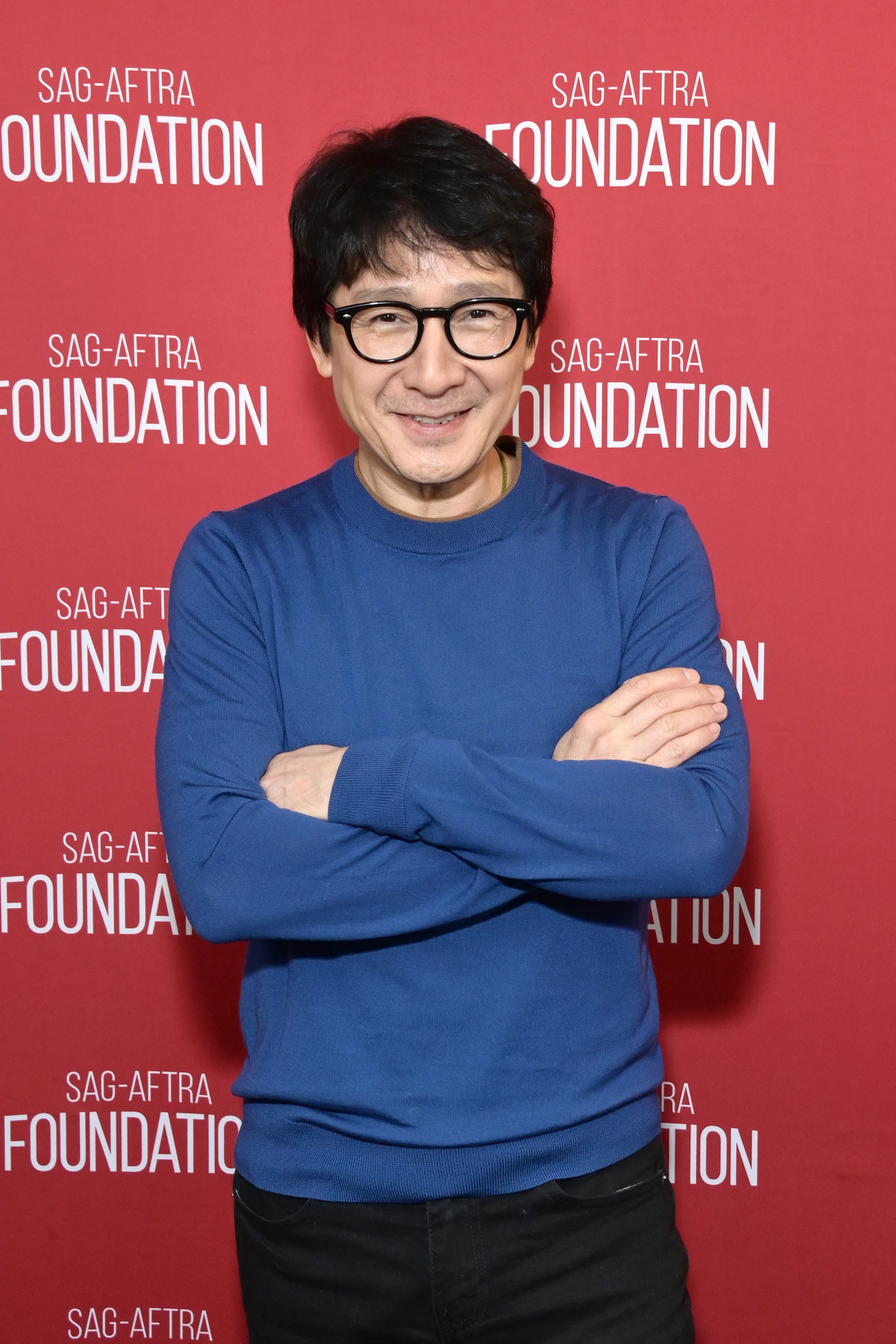 2892x4337  Ke Huy Quan 🎭. Полем Если вы заинтересованы в онлайн -классах актерского мастерства, Sen ... | ТИК Так