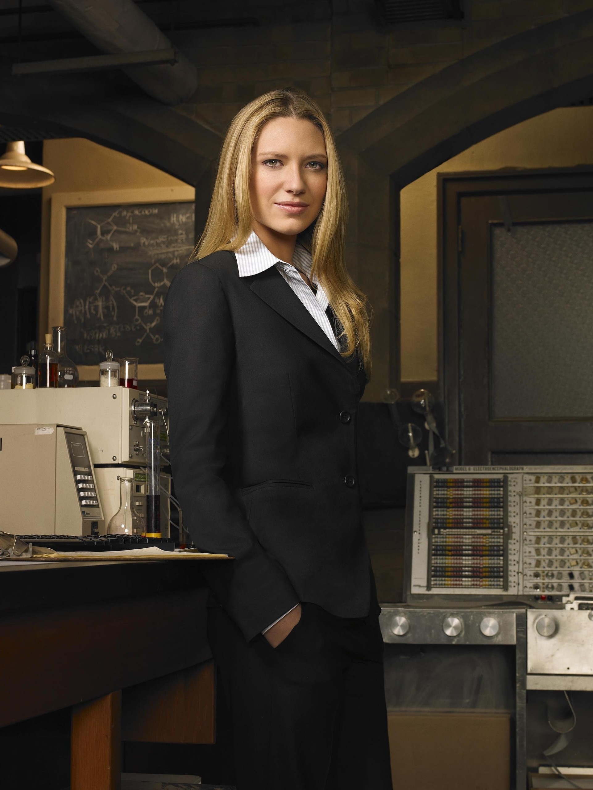 1922x2560  161 Anna Torv Images, Stock Photos \ U0026 Vectors | Shutterstock