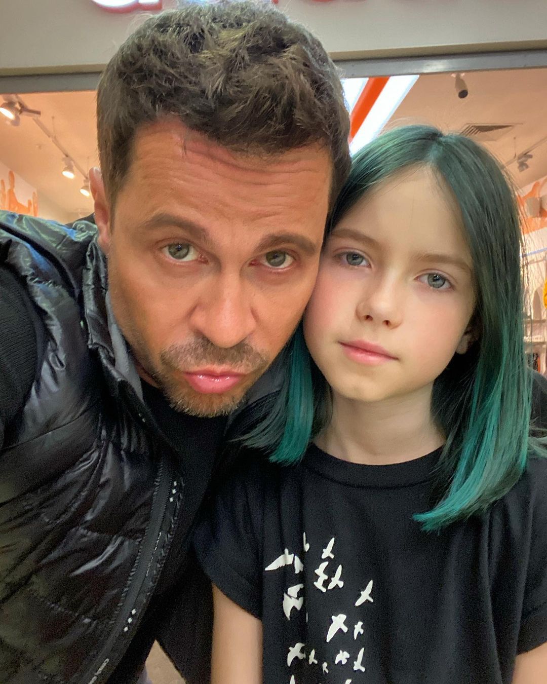 1080x1350  Улыбка Павла Деревянко шокировала поклонников - NEW-MAGAZINE  Интернет-издание о знаменитостях и стиле жизни