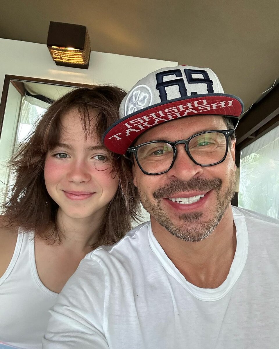 960x1200  Актер: Павел Деревянко | | Neuron Group