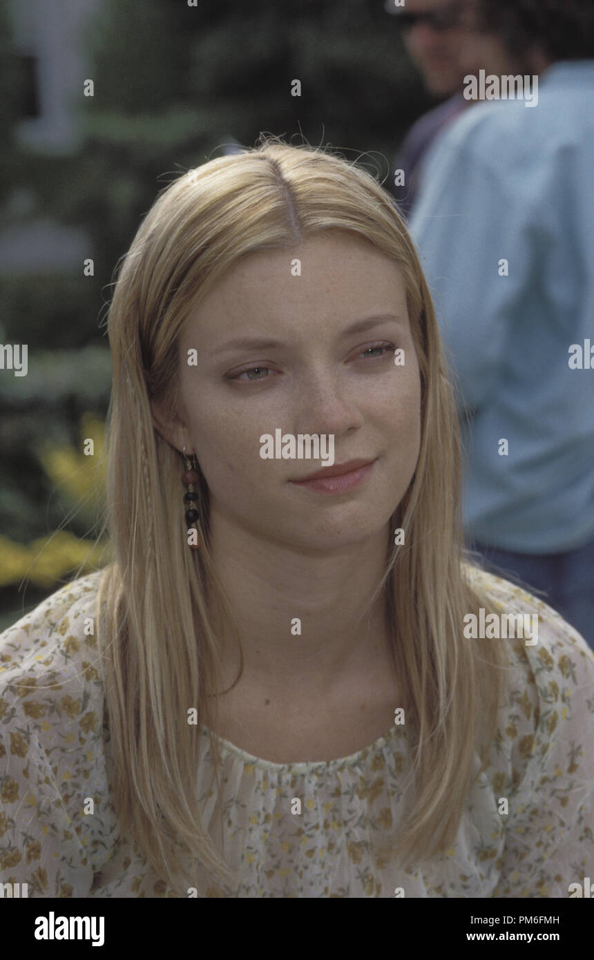 860x1390  Эми Смарт HD Обои | Pxfuel