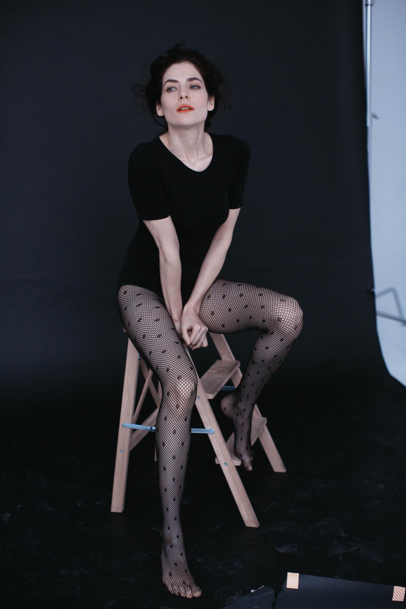 1365x2048  Юлия Снигирь (Yuliya Snigir, Юлия Сирискина) - актриса - фильмография -  Собор (2021) - российские актрисы - Кино-Театр.Ру