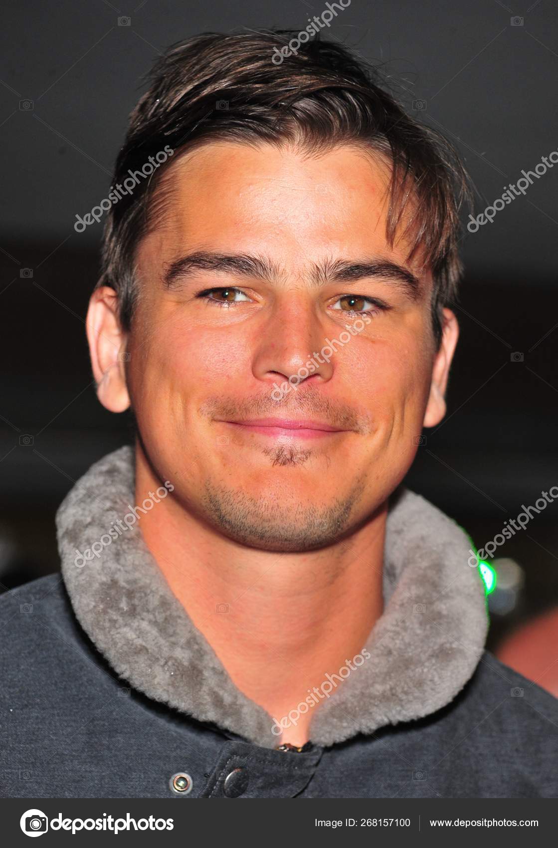 1119x1700  Джош Харнетт, 43 года, выглядит неузнаваемым после того, как отшельник Ex-Teen Heartphoth возрождается в редком внешнем виде красной ковровой дорожки | Солнце