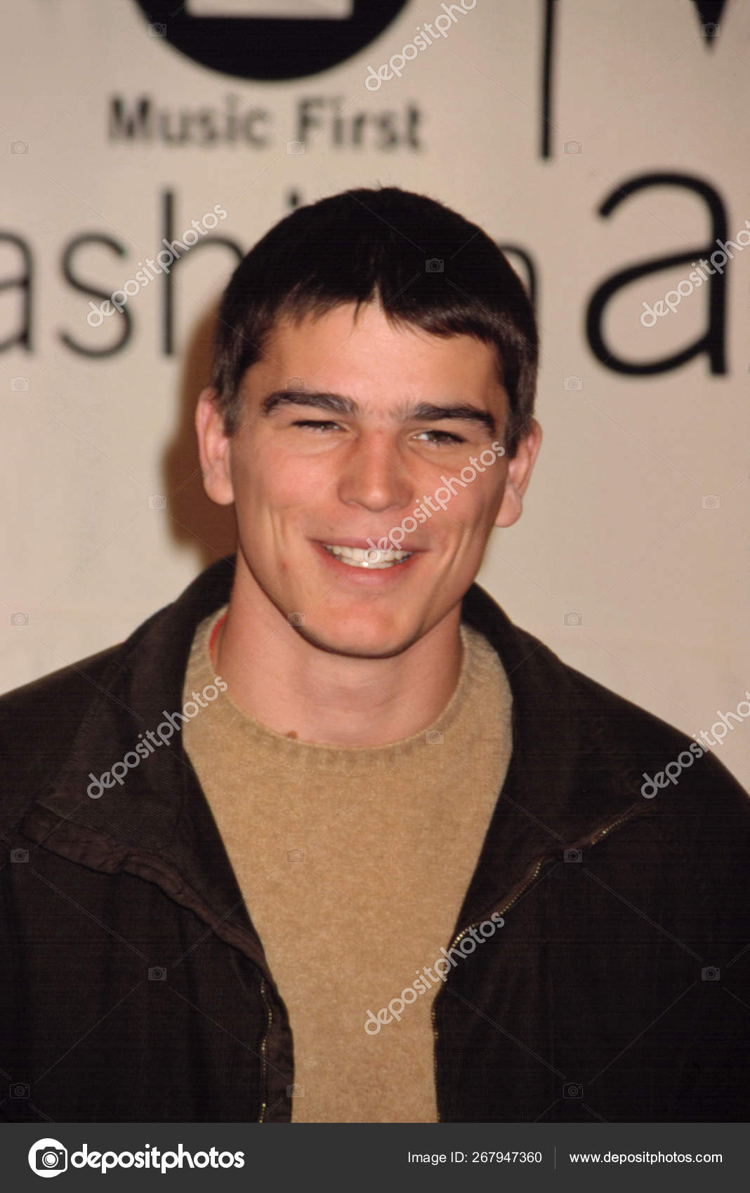 1068x1700  Джош Хартнетт Фото 139 из 269 фото, обои - Фото № 109921 - Theplace2