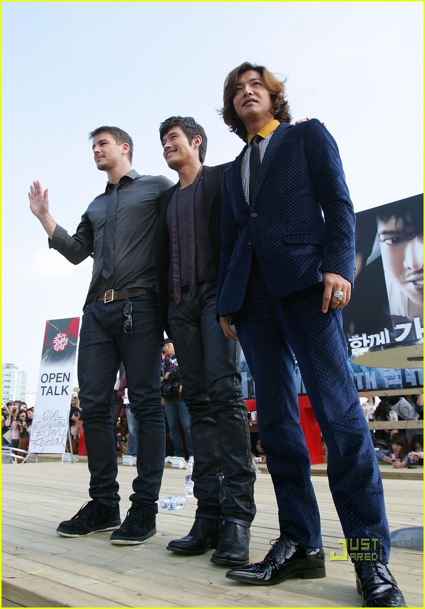 853x1222  1080x2636 Josh Hartnett Movie Image