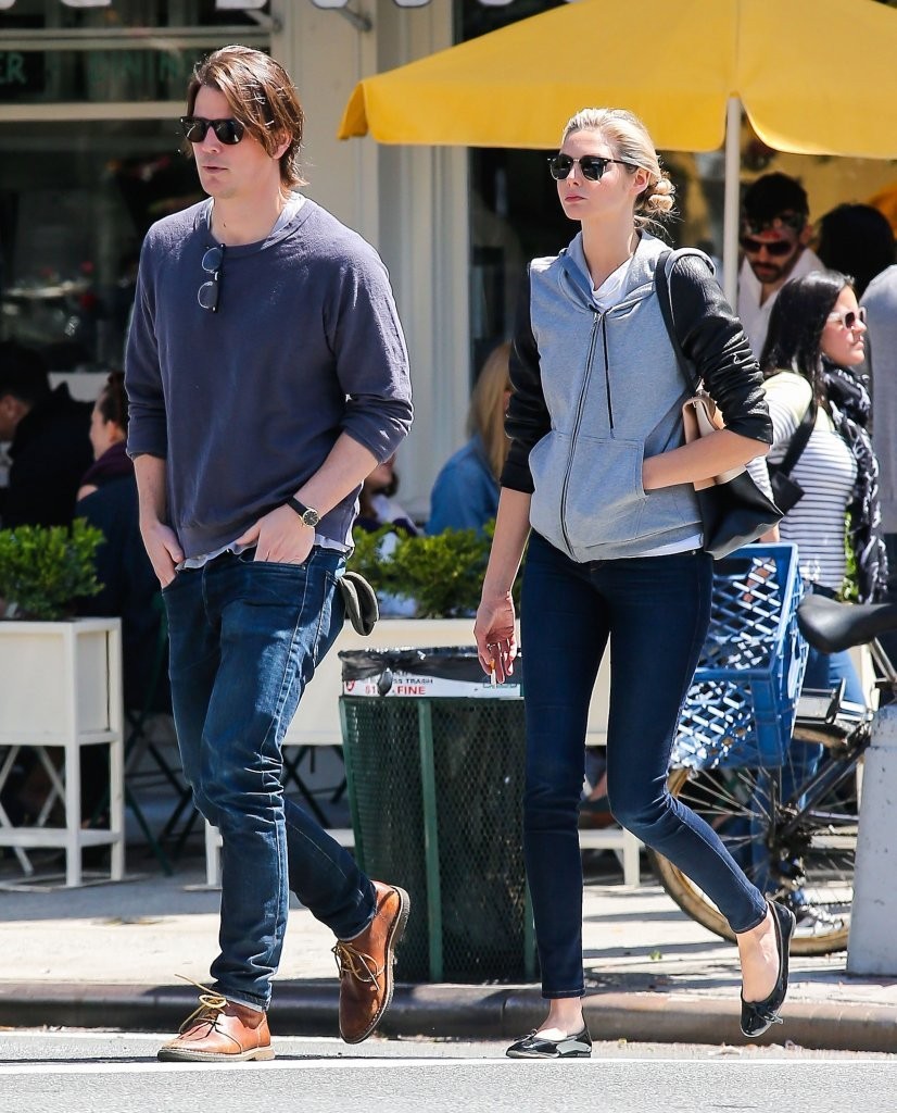 826x1024  Горячие фото Джош Хартнетт