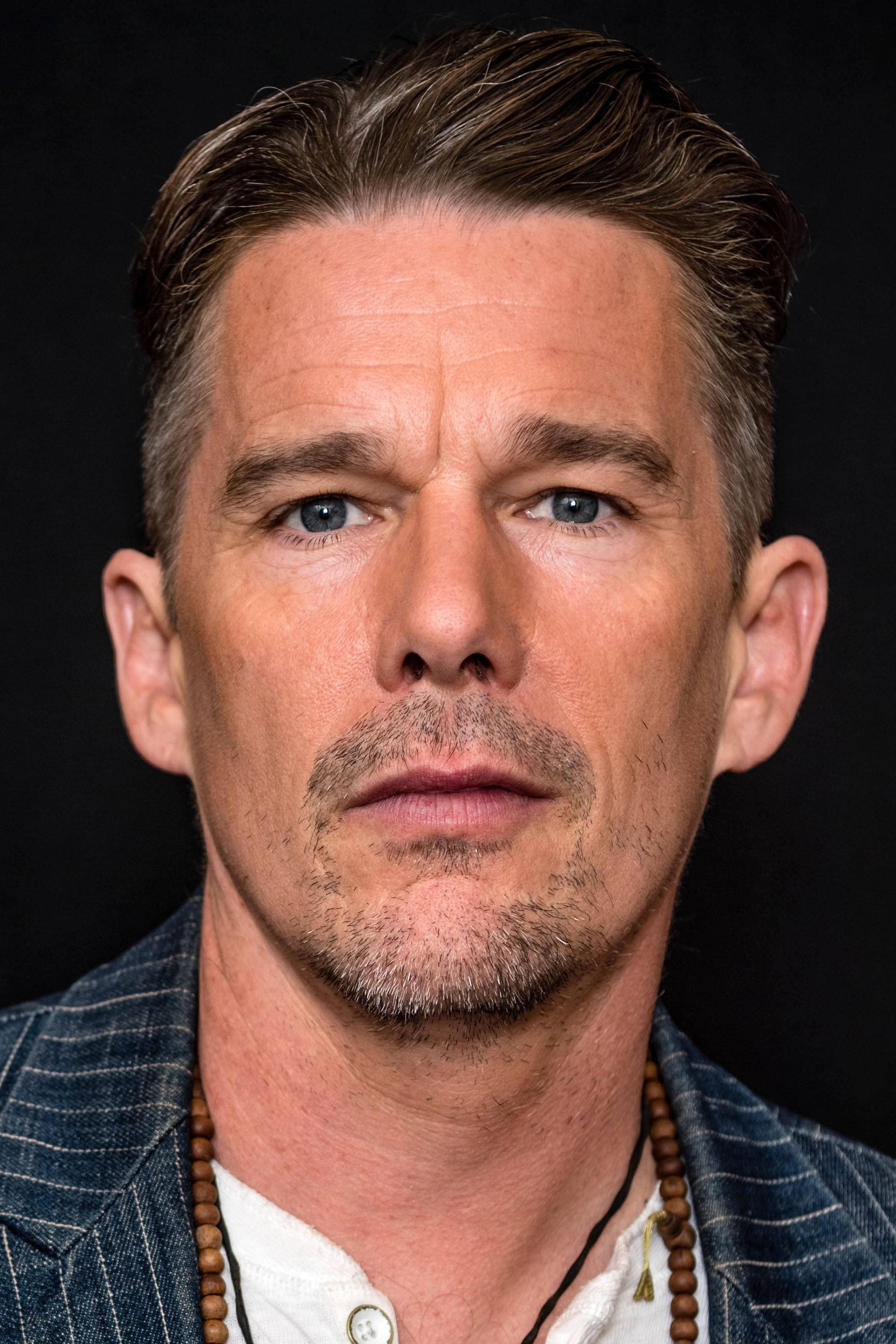 2000x3000  Best Ethan Hawke iPhone HD обои - ilikewallpaper