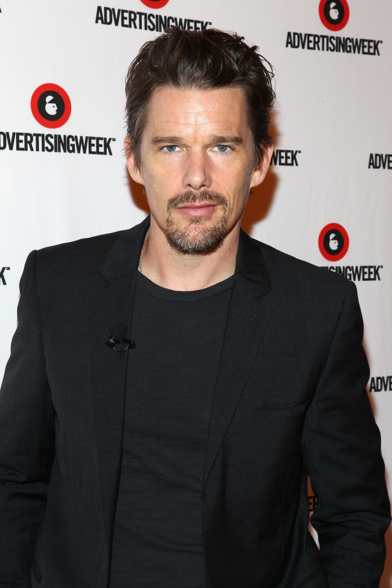 1365x2048  Майя Хоук на «Чужих вещах», ажиотаж, славе и что будет дальше | Гламур