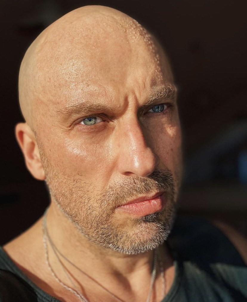 828x1012  Где сейчас на самом деле находится Дмитрий Нагиев