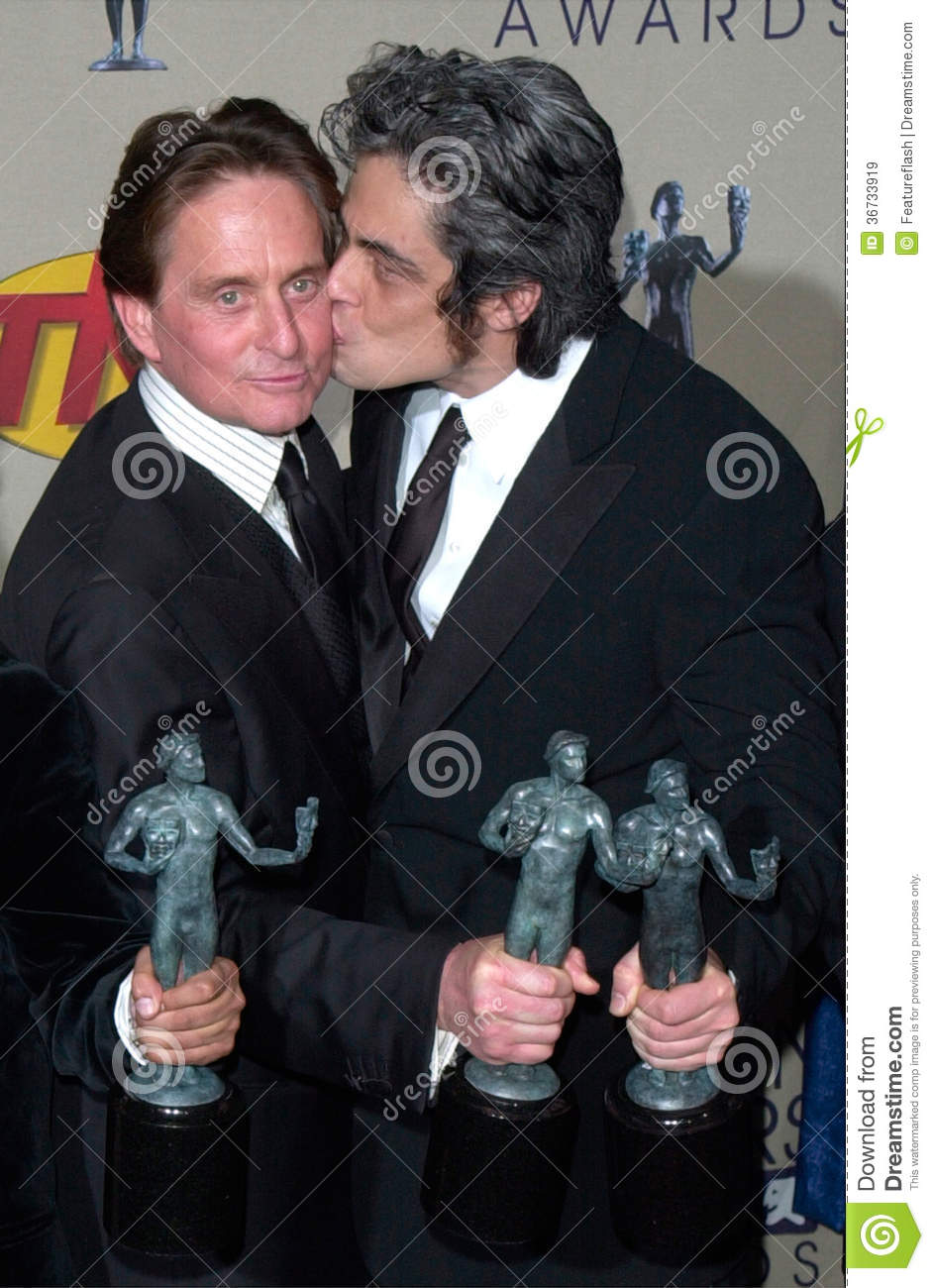 943x1300  Кирк и Майкл Дуглас Hi -Res stock Photography и Images - Стр. 2 - Алами