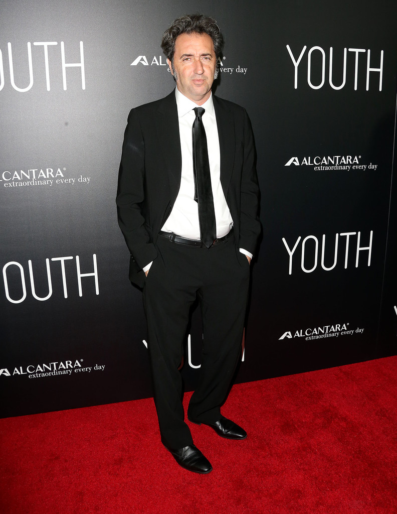 792x1024  Рука Бога 2021 Обои - пещера обоев