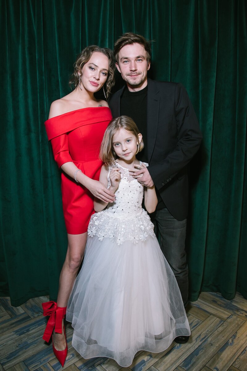 800x1200  Аглая Тарасова и Александр Петров из фильма Лёд: красивая история любви, но  только в кино.. | Впечатления | Дзен