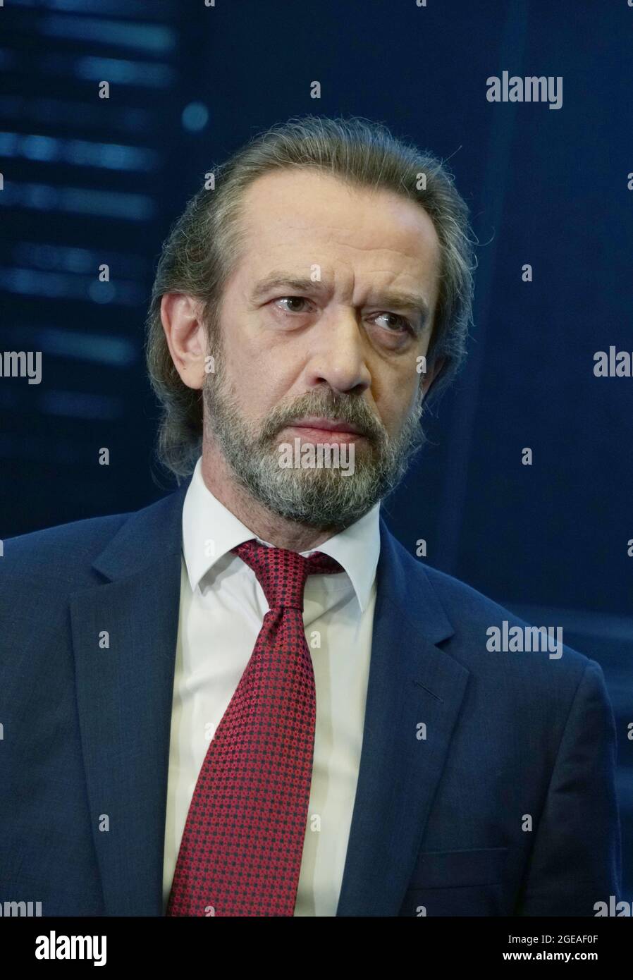 898x1390  Actor vladimir mashkov Banque de photographies et d'images à haute  résolution - Alamy